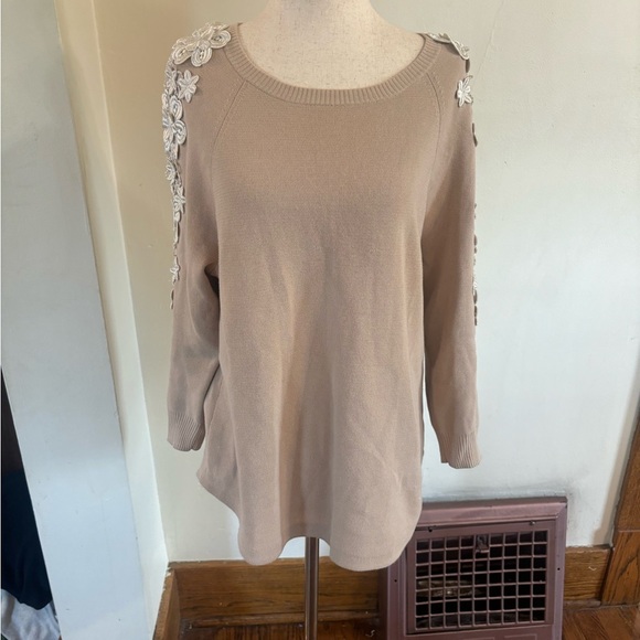 J.CREW BOHEMIAN FLORAL SLEEVE LACE SWEATER CREAM SIZE MEDIUM - Picture 4 of 7